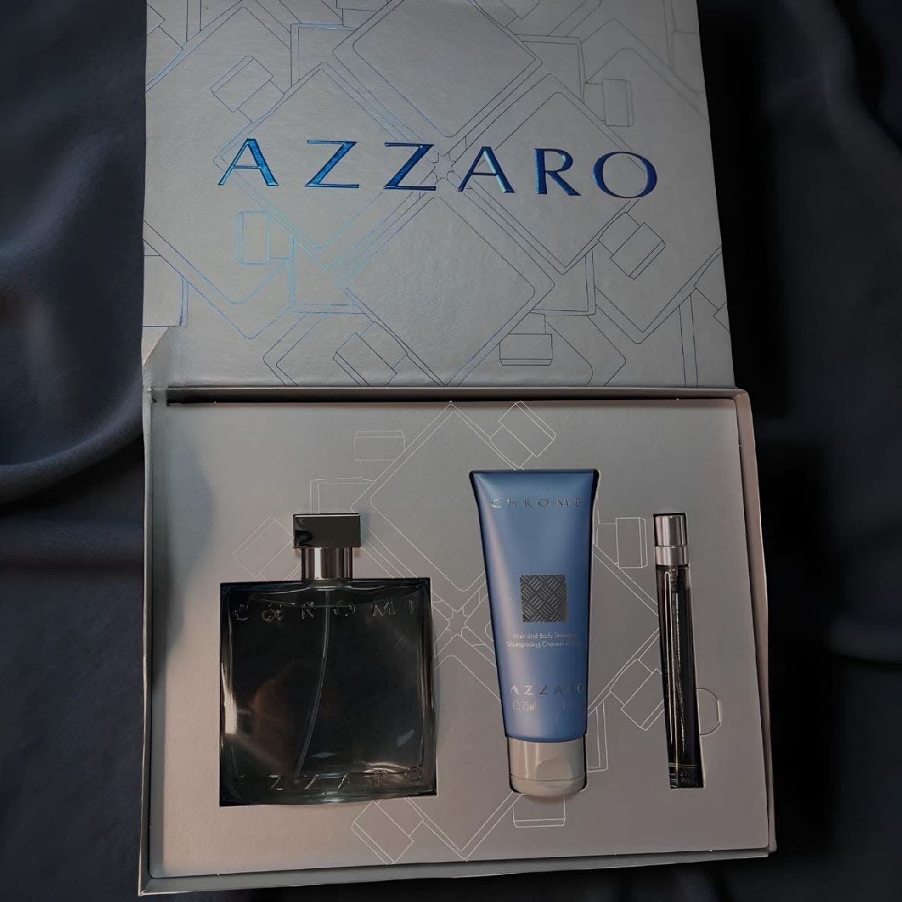 Kit Azzaro Chrome - Perfume EDT 100ml + Gel de Banho 75ml + Perfume EDT 10ml