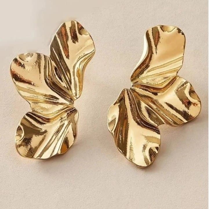Brinco Meia Pétala Orgânico Feminino Folheado Ouro e Prata Elegante