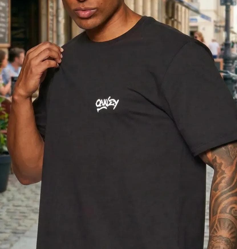 Kit com 3 Camisetas Logo Grafitti Oakley Misselaneous